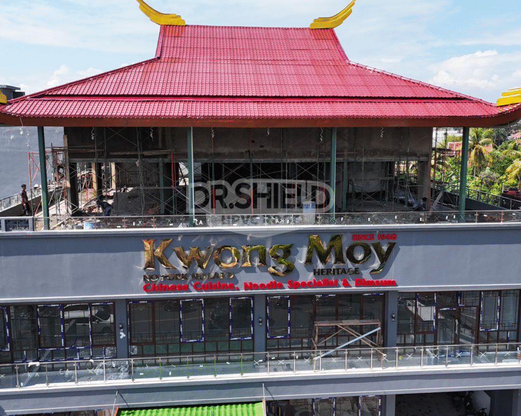 Atap UPVC DR.SHIELD RF 960 Tile ASA Ruby Maroon pada bangunan Restoran KwongMoy Heritage Cianjur.