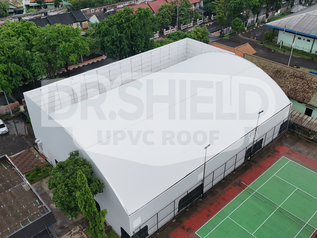 atap lapangan padel playy surabaya