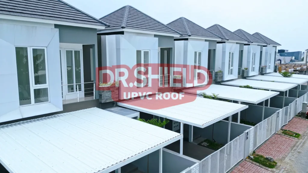Perumahan yang menggunakan atap UPVC